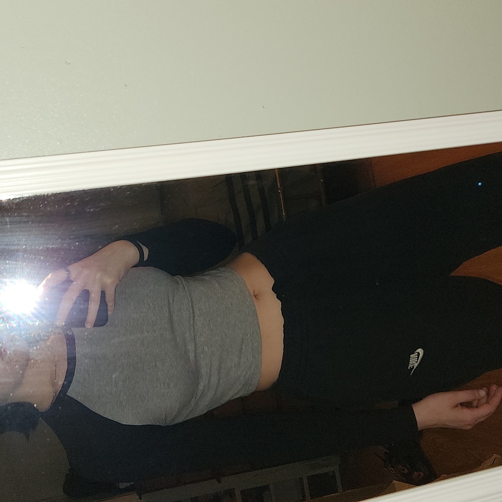 Black and gray crop top baseball tee